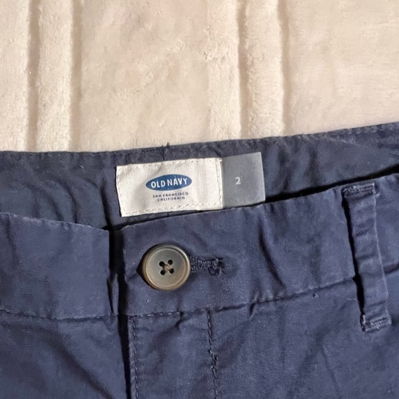 OLD Navy -Navy shorts -2 - Picture 2 of 4